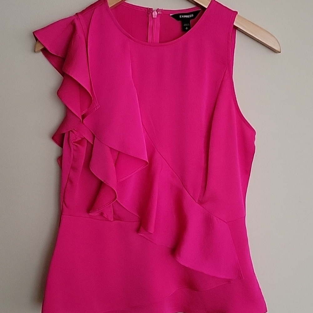 Express NWT Asymmetrical Ruffle Top Size S